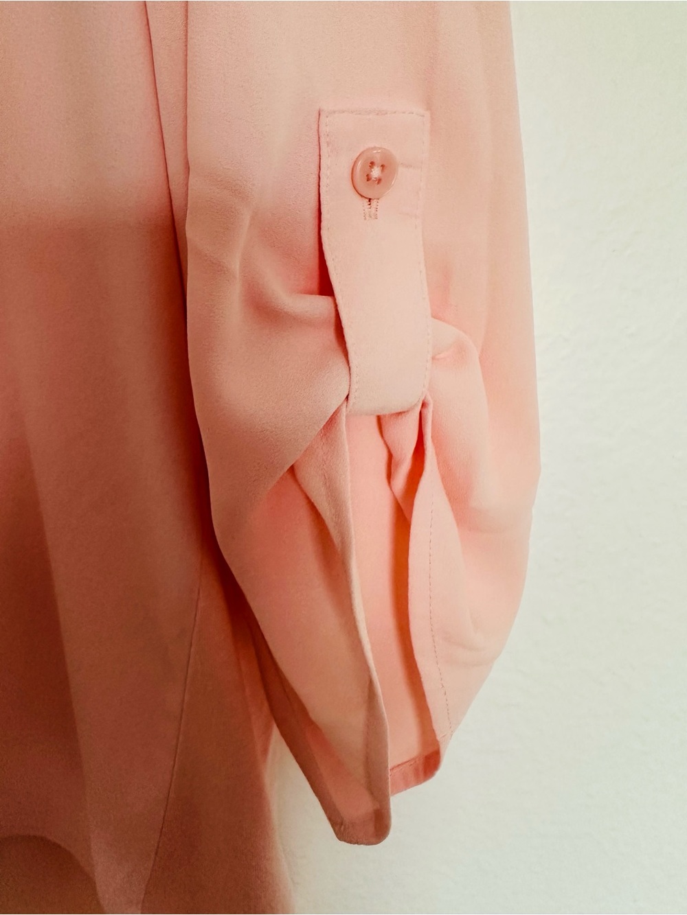 NWOT Chico’s Peach Pink Button Front Tie Hem 3/4 Sleeve Blouse Size 2 US Size L - Picture 5 of 7